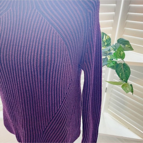 ATHLETA BLK/BURGANDY RIBBED SWEATER SIZE XXS - Picture 2 of 8